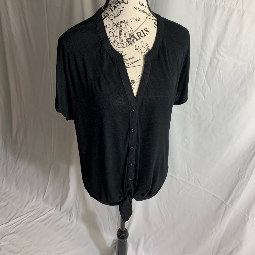 Cupio Black Button-Down Blouse